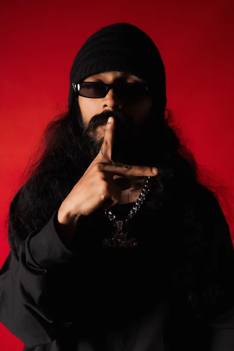 King Lotuss studio portrait 2